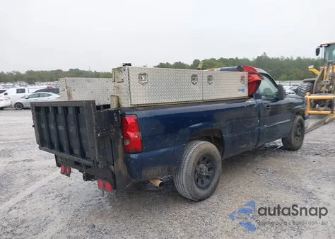 2005 Chevrolet Silverado 1500 Work Truck z USA, uszkodzony, nr VIN 1GCEC14V45Z184239